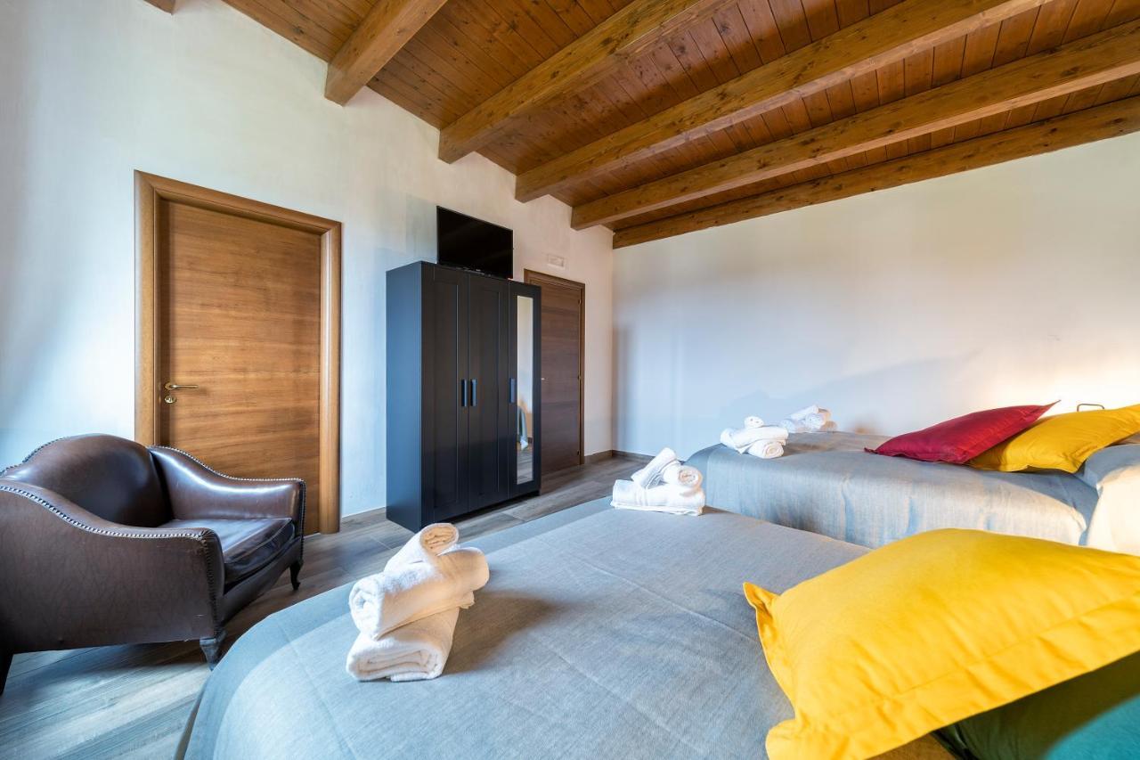 Agriturismo Tenuta Del Grillaio アックアヴィーヴァ・デッレ・フォンティ エクステリア 写真