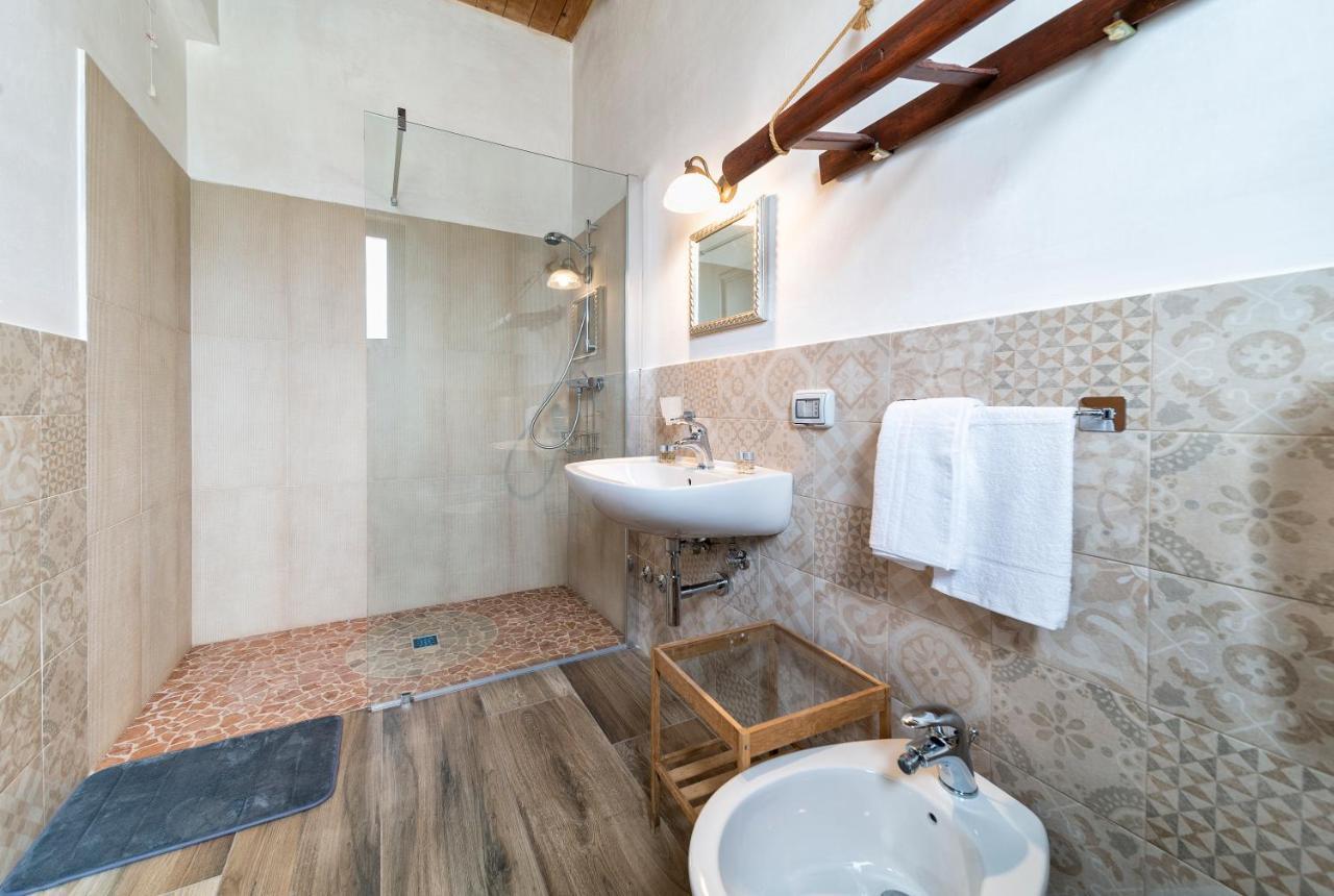 Agriturismo Tenuta Del Grillaio アックアヴィーヴァ・デッレ・フォンティ エクステリア 写真