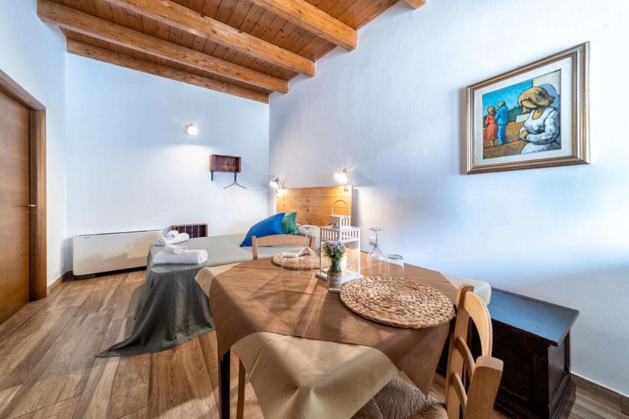 Agriturismo Tenuta Del Grillaio アックアヴィーヴァ・デッレ・フォンティ エクステリア 写真