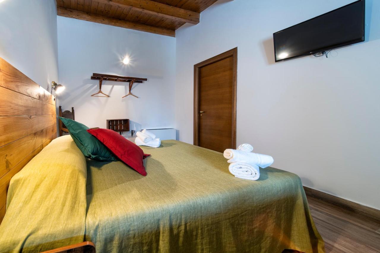 Agriturismo Tenuta Del Grillaio アックアヴィーヴァ・デッレ・フォンティ エクステリア 写真