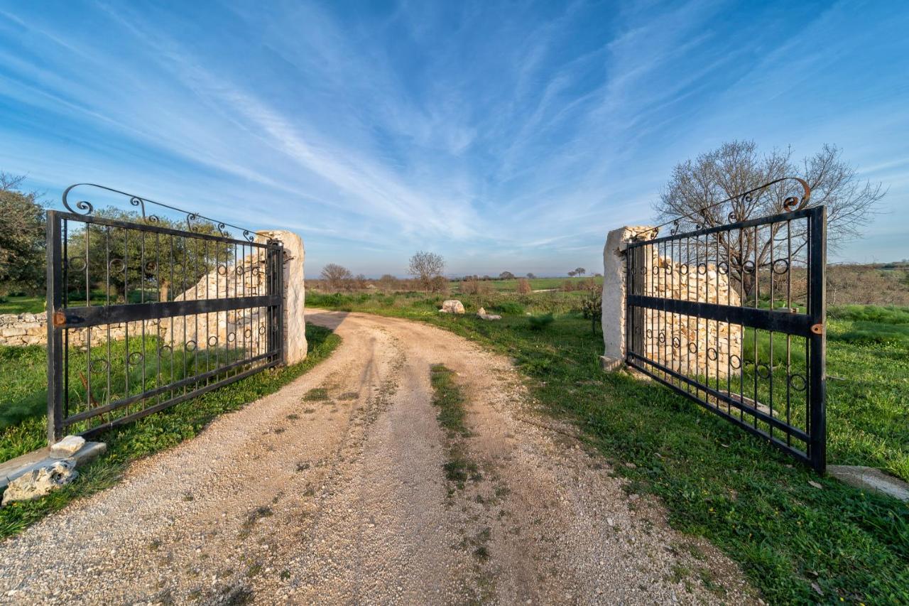 Agriturismo Tenuta Del Grillaio アックアヴィーヴァ・デッレ・フォンティ エクステリア 写真